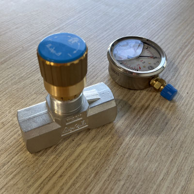 limitateur de débit et nanomètre
